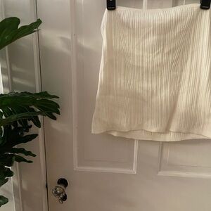 Elegant White Ribbed tube top